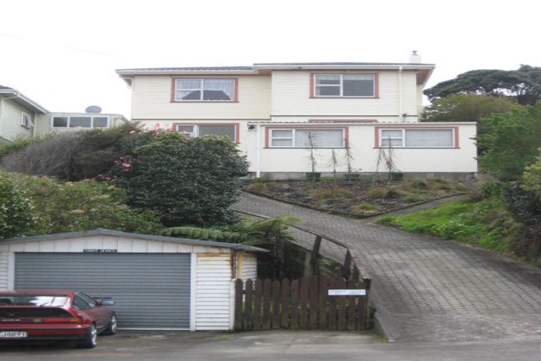 Photo of property in 6 Parris Street, Moturoa, New Plymouth, 4310