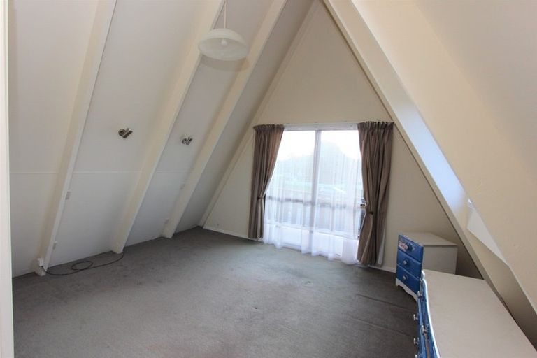 Photo of property in 68 Ngatai Street, Manaia, 4612