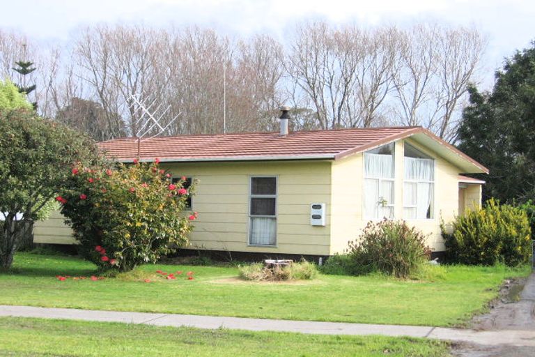 Photo of property in 129 Awaroa Road, Helensville, 0800