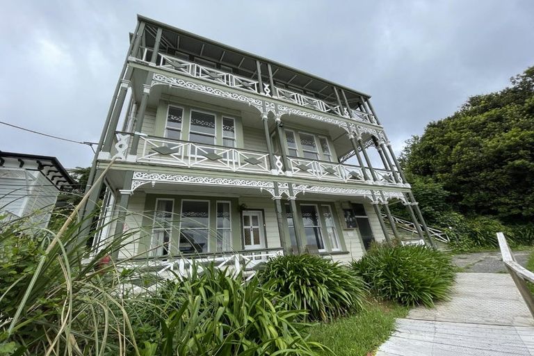 Photo of property in 1/14 Clifton Terrace, Kelburn, Wellington, 6012