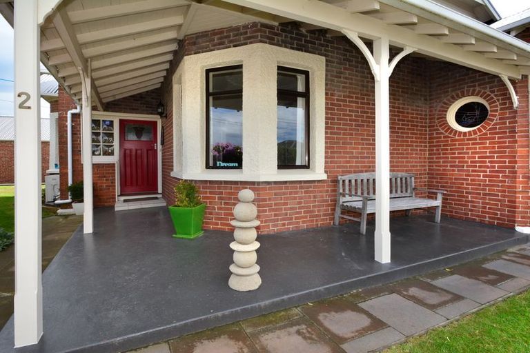 Photo of property in 2 Hargest Crescent, Saint Kilda, Dunedin, 9012