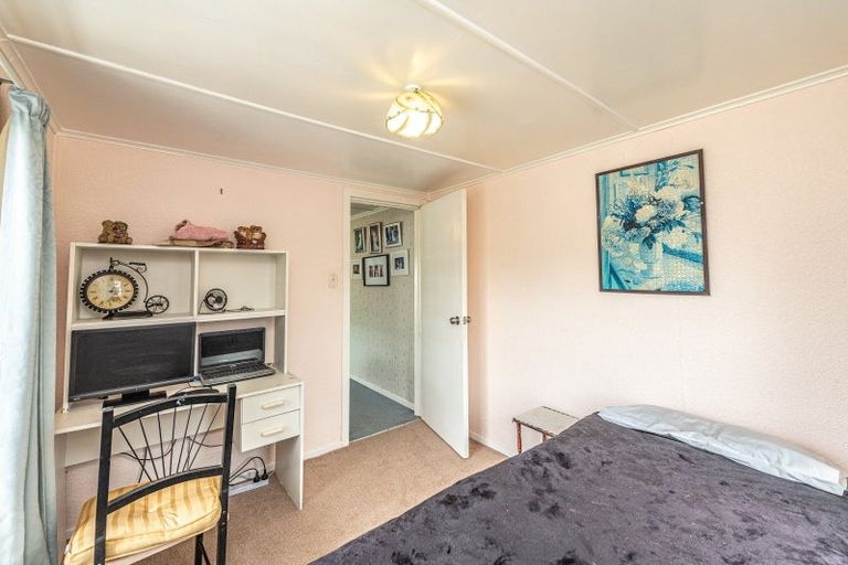 Photo of property in 76 Cornfoot Street, Castlecliff, Whanganui, 4501