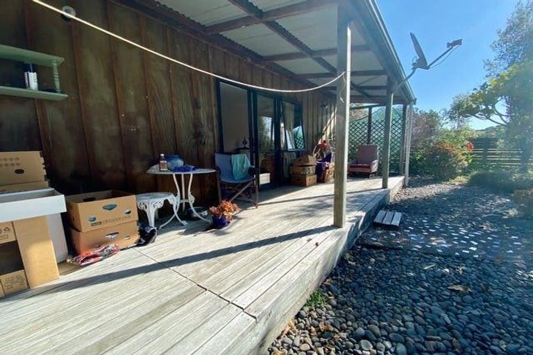 Photo of property in 973 Matakana Road, Matakana, Warkworth, 0985
