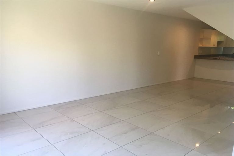 Photo of property in 4/21 Darvel Street, Riccarton, Christchurch, 8011