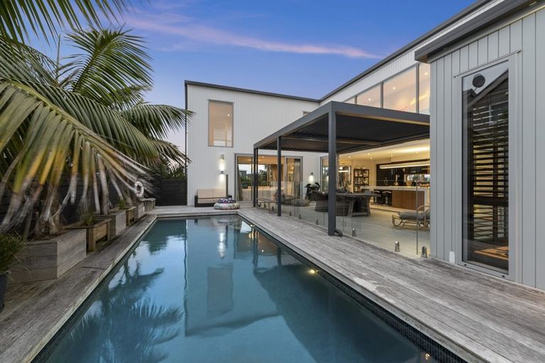 Photo of property in 114 Mangatawhiri Road, Omaha, Warkworth, 0986