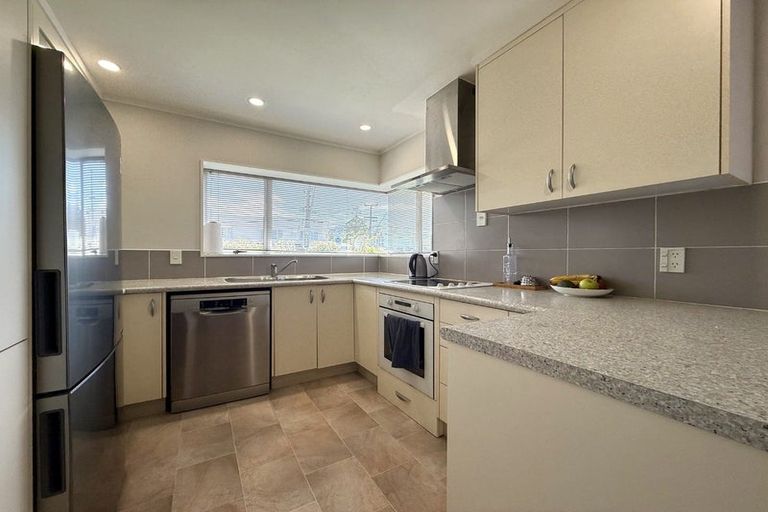 Photo of property in 2 Gordon Street, Avalon, Lower Hutt, 5011