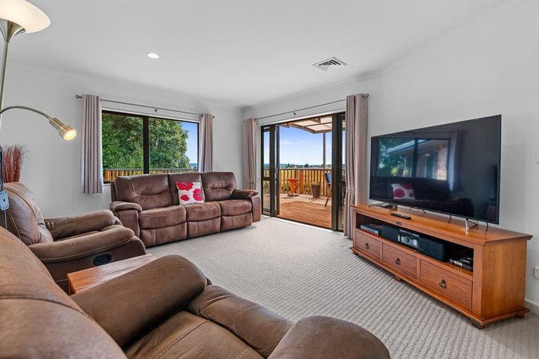 Photo of property in 9 Devoy Drive, Owhata, Rotorua, 3010