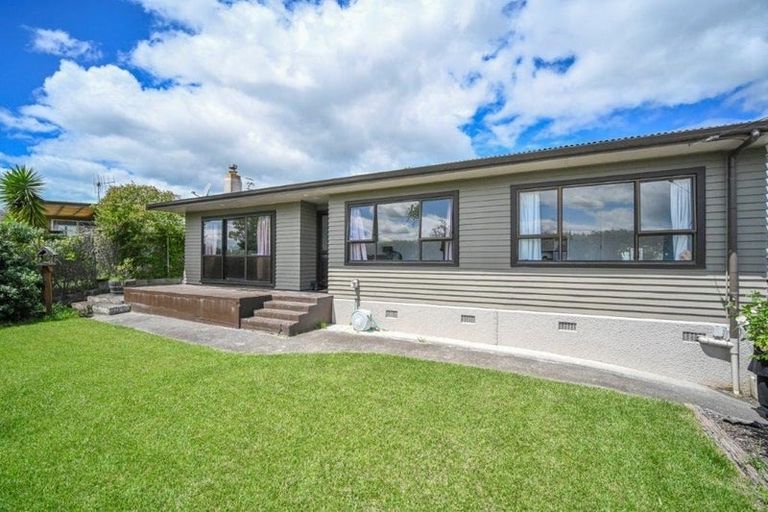 Photo of property in 37 Given Street, Havelock North, 4130