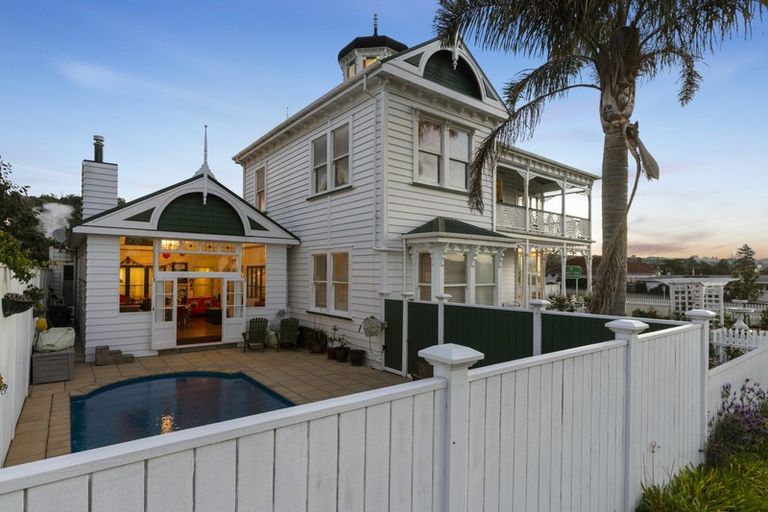 Photo of property in 1 Meade Street, Whakarewarewa, Rotorua, 3010