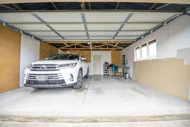 Photo of property in 82 Blankney Street, Hornby, Christchurch, 8042