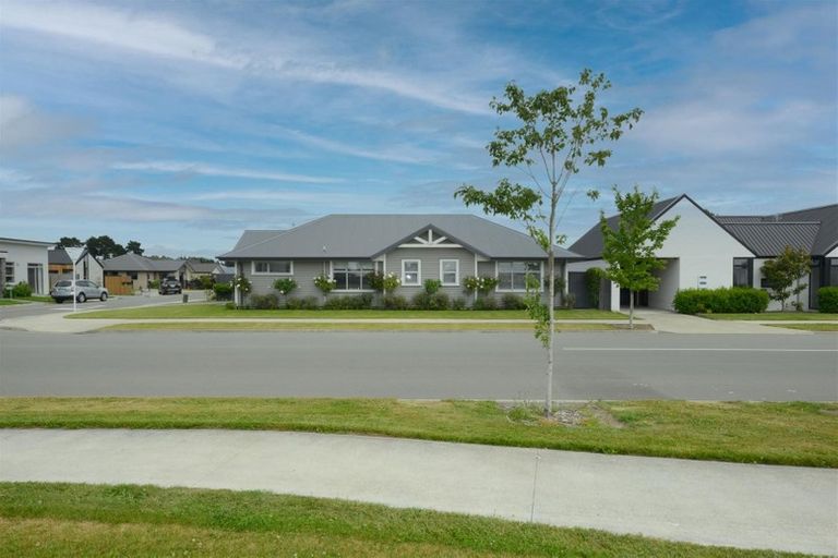 Photo of property in 2 Robb Place, Kaiapoi, 7630