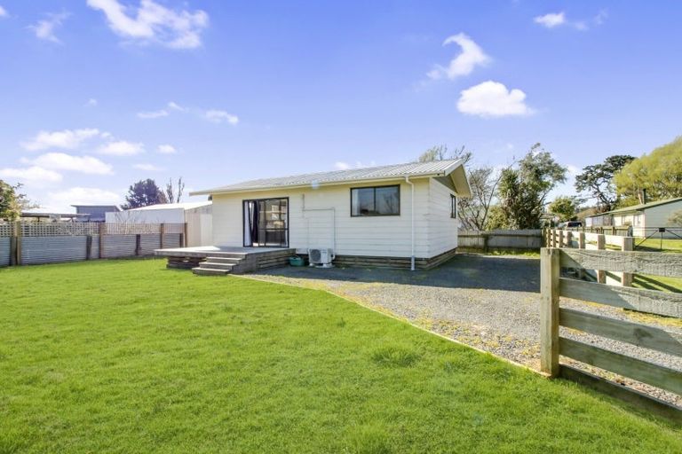 Photo of property in 45 Avenue Road, Foxton, 4814