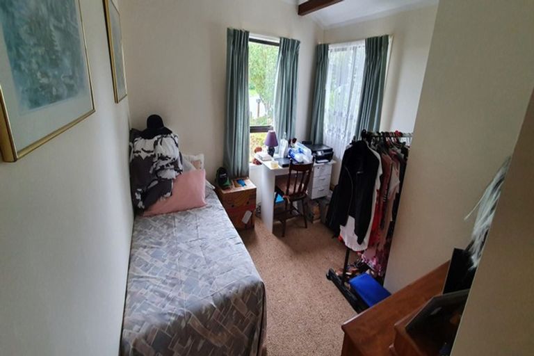 Photo of property in 15 Tui Grove, Paihia, 0200