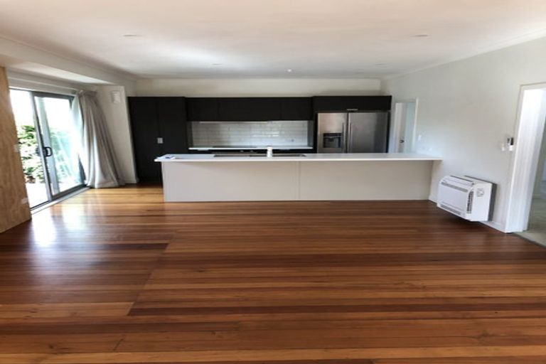 Photo of property in 24b Rossiter Crescent, Westown, New Plymouth, 4310