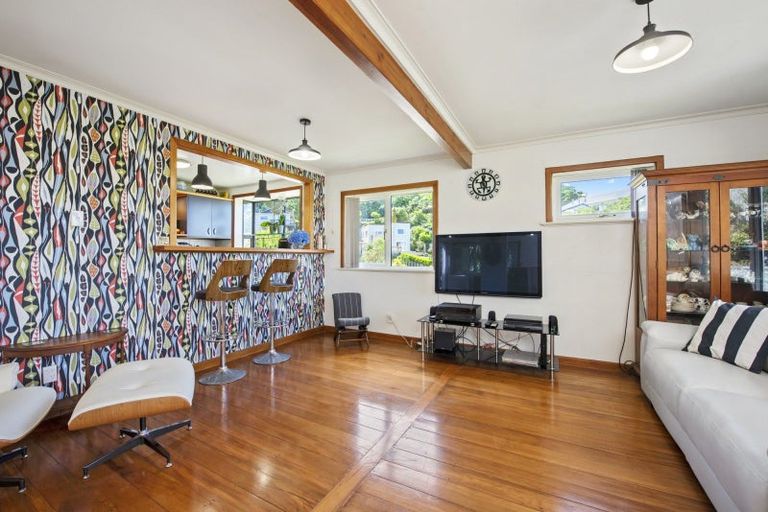 Photo of property in 34 Pembroke Road, Northland, Wellington, 6012