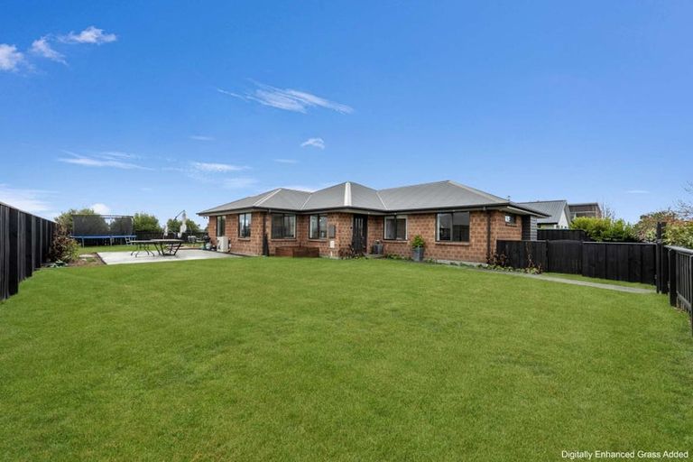 Photo of property in 114 Pegasus Boulevard, Pegasus, 7612