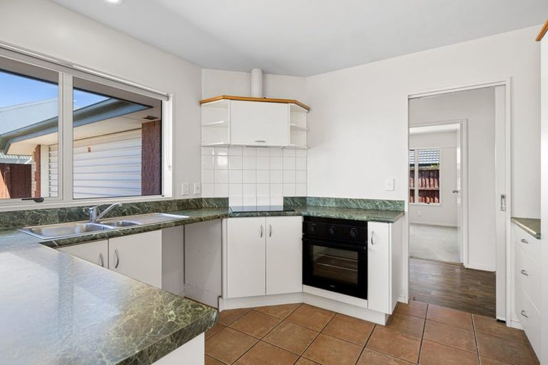 Photo of property in 68 Kotuku Crescent, Woolston, Christchurch, 8023