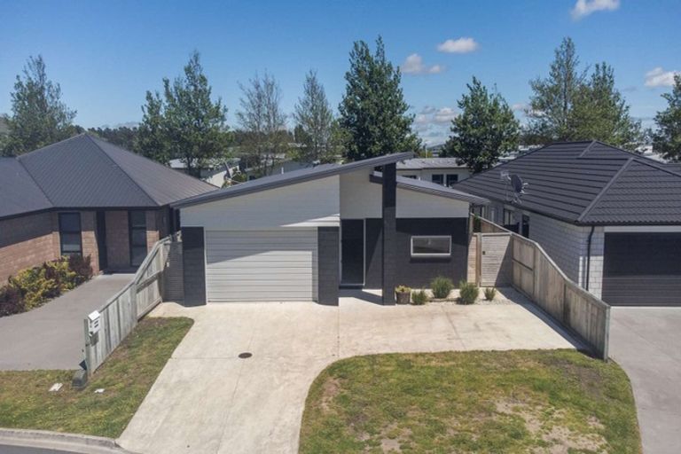 Photo of property in 44 Marion Crescent, Papamoa Beach, Papamoa, 3118