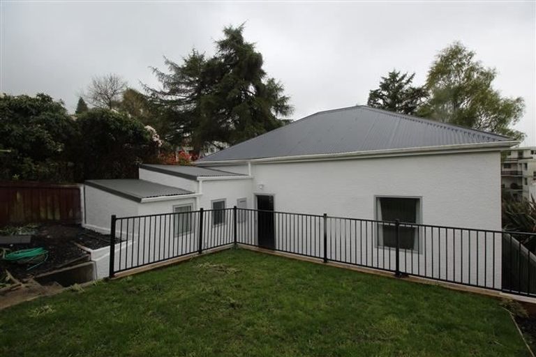 Photo of property in 92 Carroll Street, Dunedin Central, Dunedin, 9016