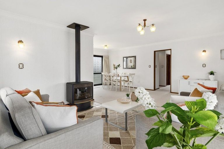 Photo of property in 2 Clivedene Street, Matua, Tauranga, 3110