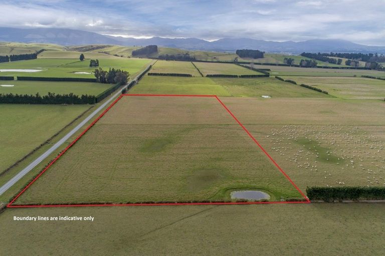 Photo of property in 102 Stoke School Road, Cust, Rangiora, 7471