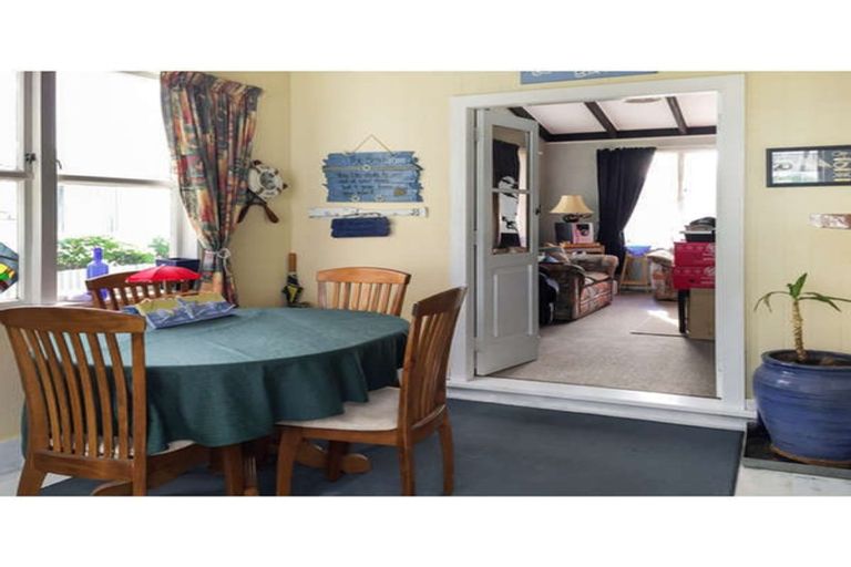 Photo of property in 69 Koputara Road, Himatangi Beach, Foxton, 4891