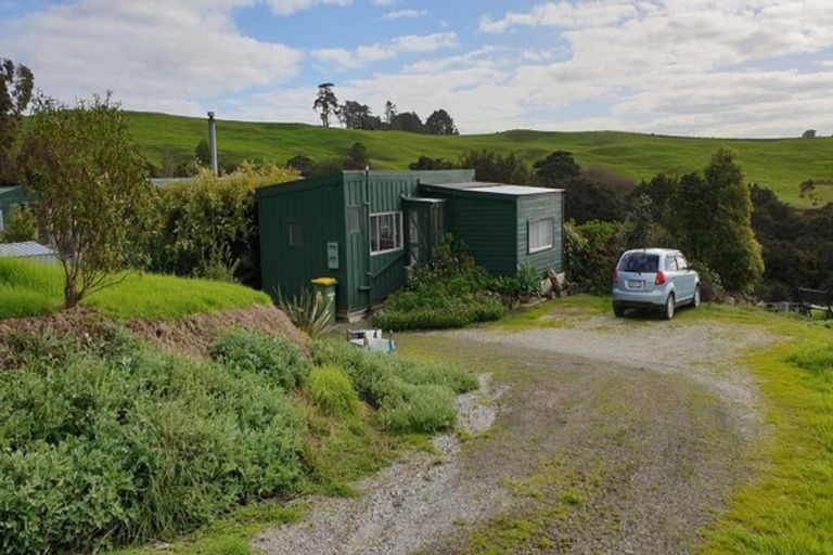 Photo of property in 736 Whakapirau Road, Whakapirau, Maungaturoto, 0583