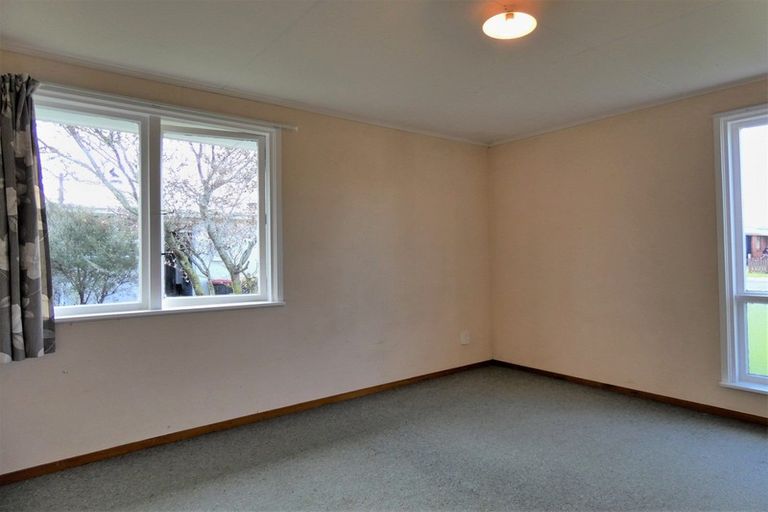 Photo of property in 22 Sword Street, Gore, 9710