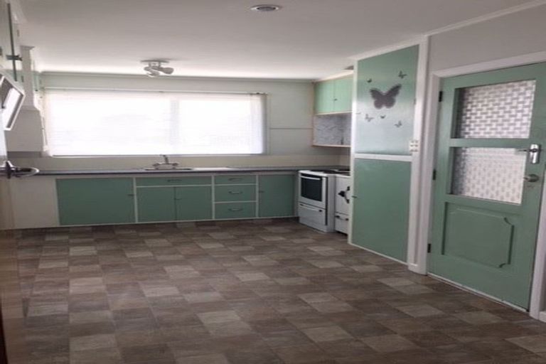 Photo of property in 80 Bickerton Street, Wainoni, Christchurch, 8061