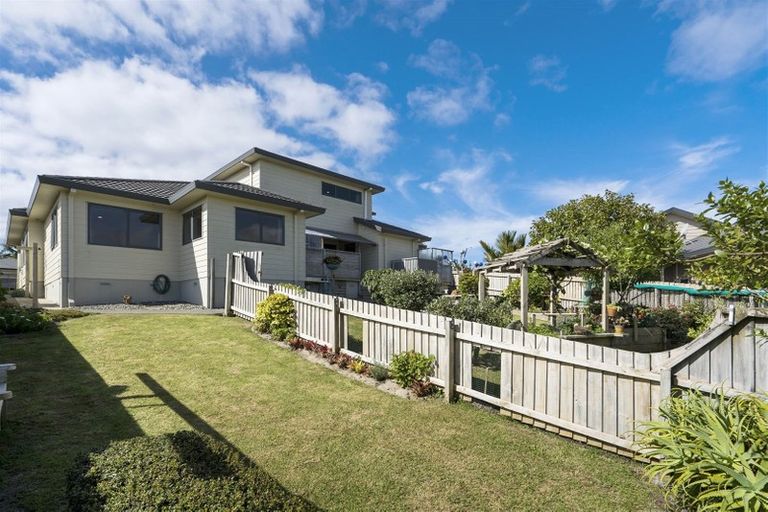 Photo of property in 88 Tauranga Place, Orewa, 0931
