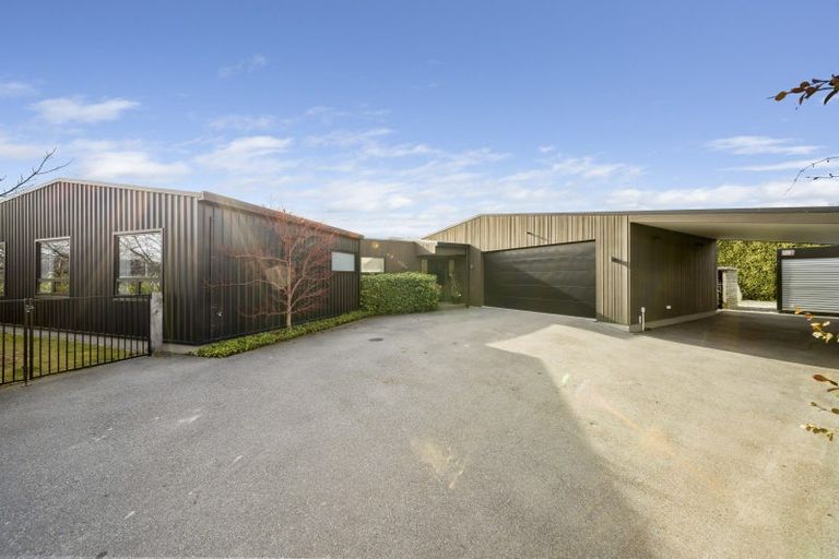 Photo of property in 13 Eden Close, Wanaka, 9305