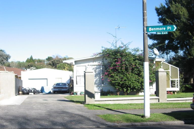 Photo of property in 21 Burndale Terrace, Manurewa, Auckland, 2102