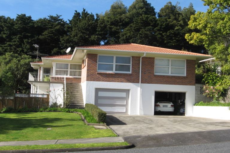 Photo of property in 17 Kahurangi Place, Hillpark, Auckland, 2102