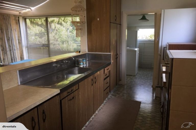 Photo of property in 70 Derwent Street, Island Bay, Wellington, 6023