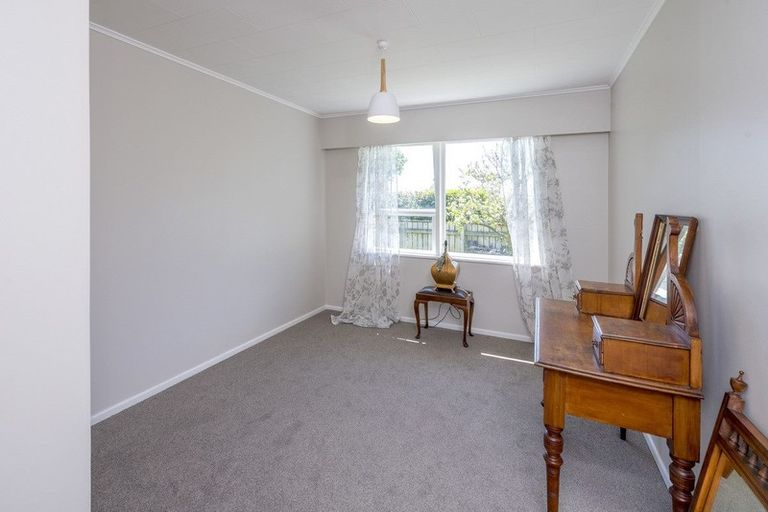 Photo of property in 66a Parata Street, Waikanae, 5036
