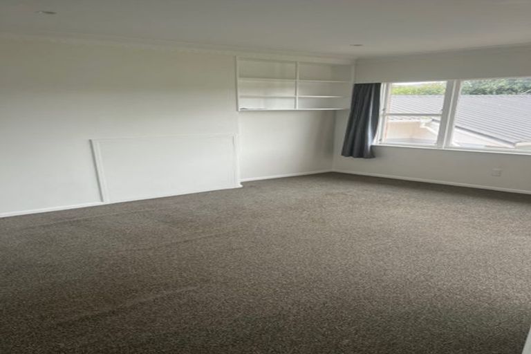Photo of property in 12 Michelle Place, Mangere, Auckland, 2022