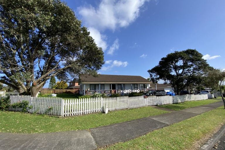 Photo of property in 62 Charntay Avenue, Clover Park, Auckland, 2019