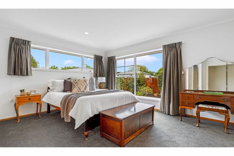 Photo of property in 297 Waimairi Road, Ilam, Christchurch, 8041