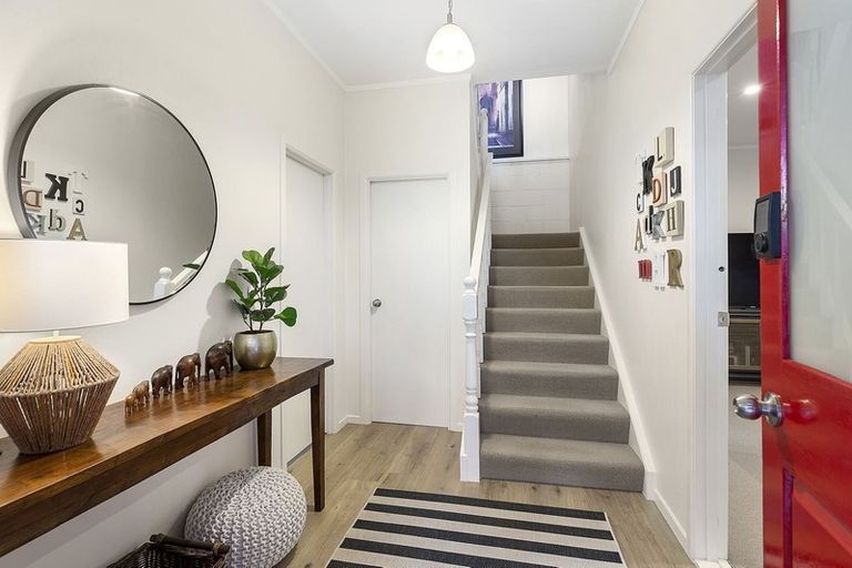 Photo of property in 14 Doon Grove, Papakowhai, Porirua, 5024