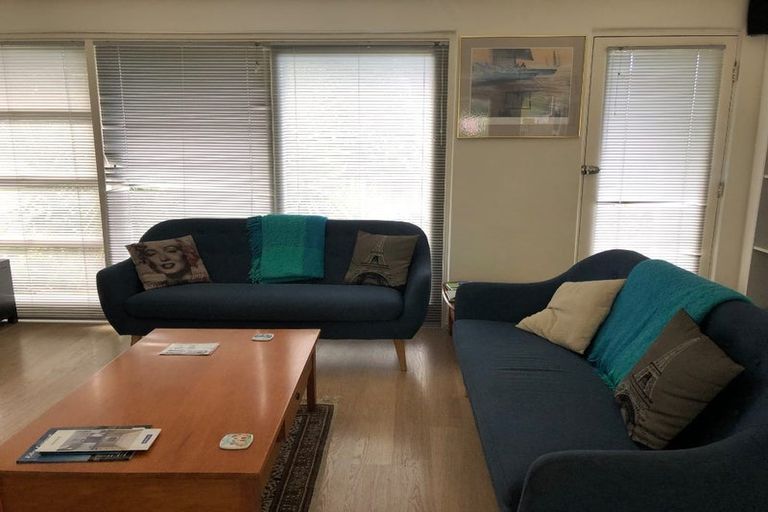 Photo of property in 10/10 Blomfield Spa, Takapuna, Auckland, 0622