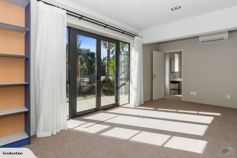 Photo of property in 2 Plane Tree Lane, Tauriko, Tauranga, 3110