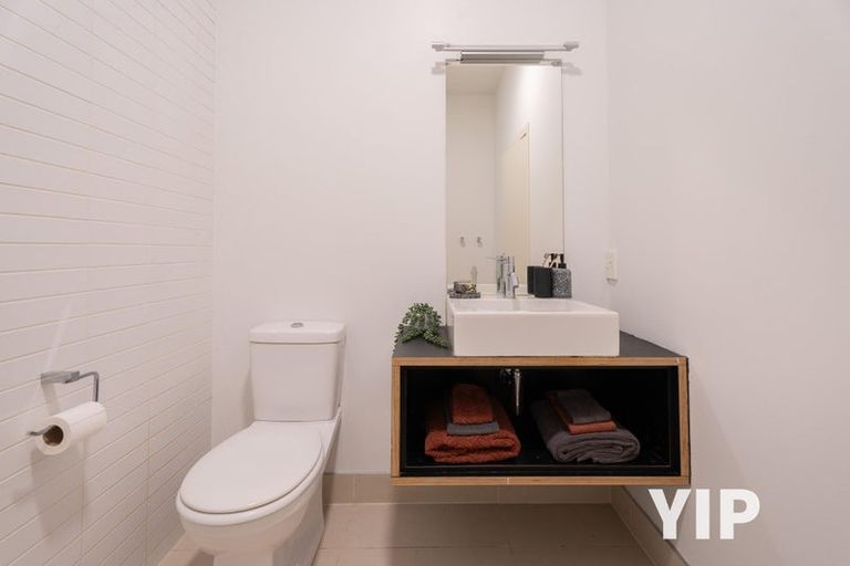 Photo of property in 3/20 Main Road, Tawa, Wellington, 5028