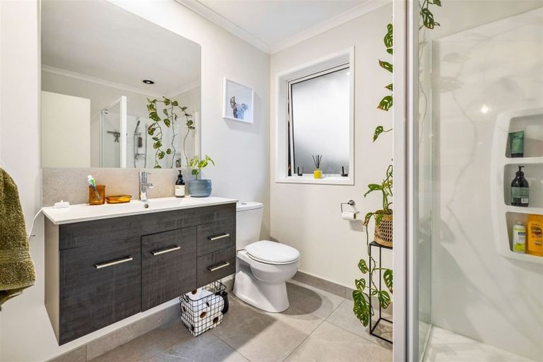 Photo of property in 10 Jeroboam Loop, Kumeu, 0810