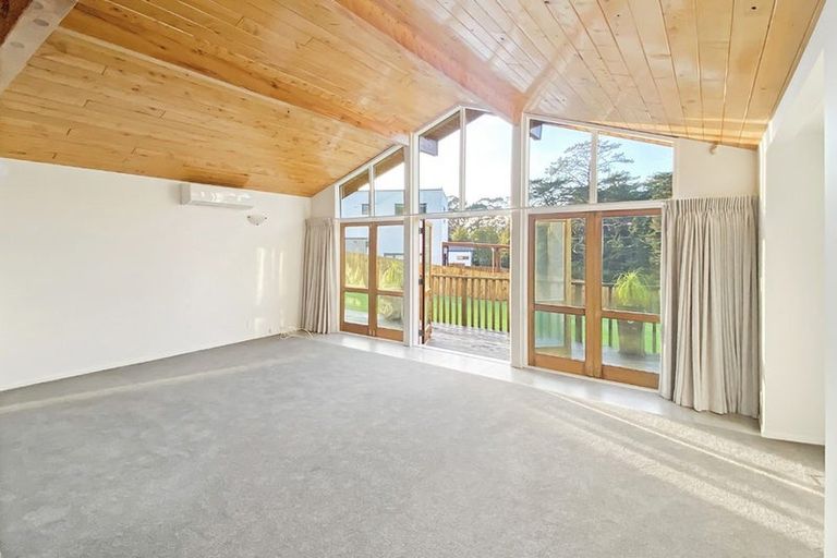Photo of property in 71 Gills Road, Albany Heights, Auckland, 0632