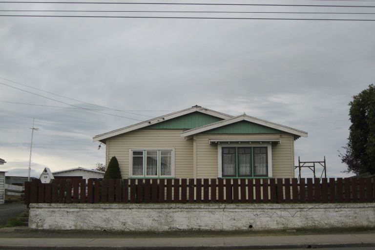 Photo of property in 28 Frances Street, Balclutha, 9230