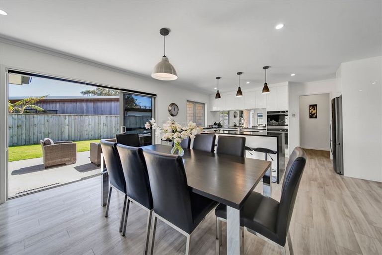 Photo of property in 11 Keene Drive, Bell Block, New Plymouth, 4312