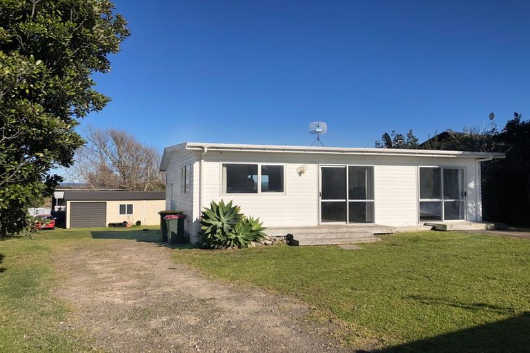 Photo of property in 428 Pukehina Parade, Pukehina, Te Puke, 3189