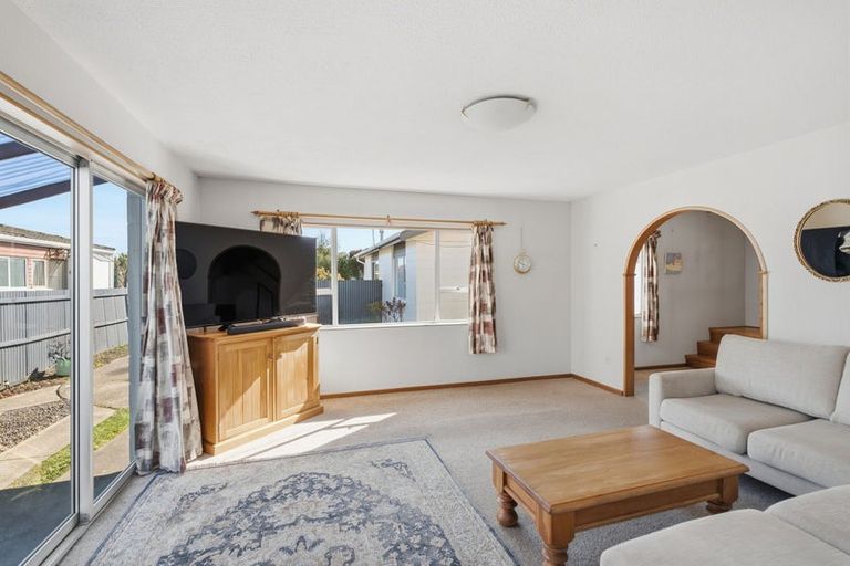 Photo of property in 2/16 Kawau Crescent, Bromley, Christchurch, 8062