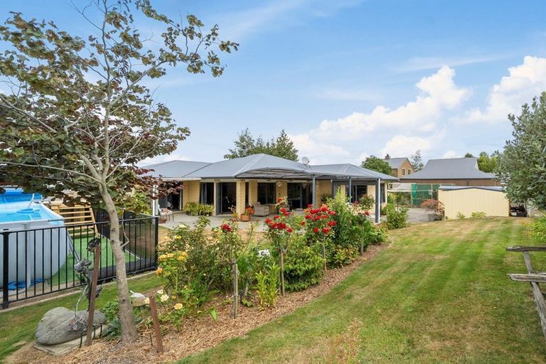 Photo of property in 9 Cherry Lane, Martinborough, 5711