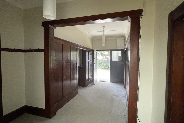 Photo of property in 1/184 The Parade, Island Bay, Wellington, 6023